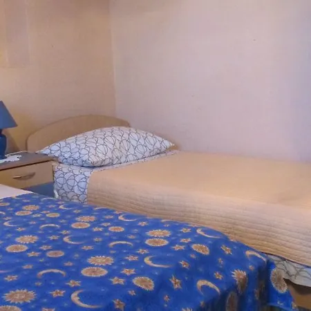 דירה Stela
