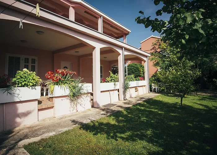 Stela Бибинье